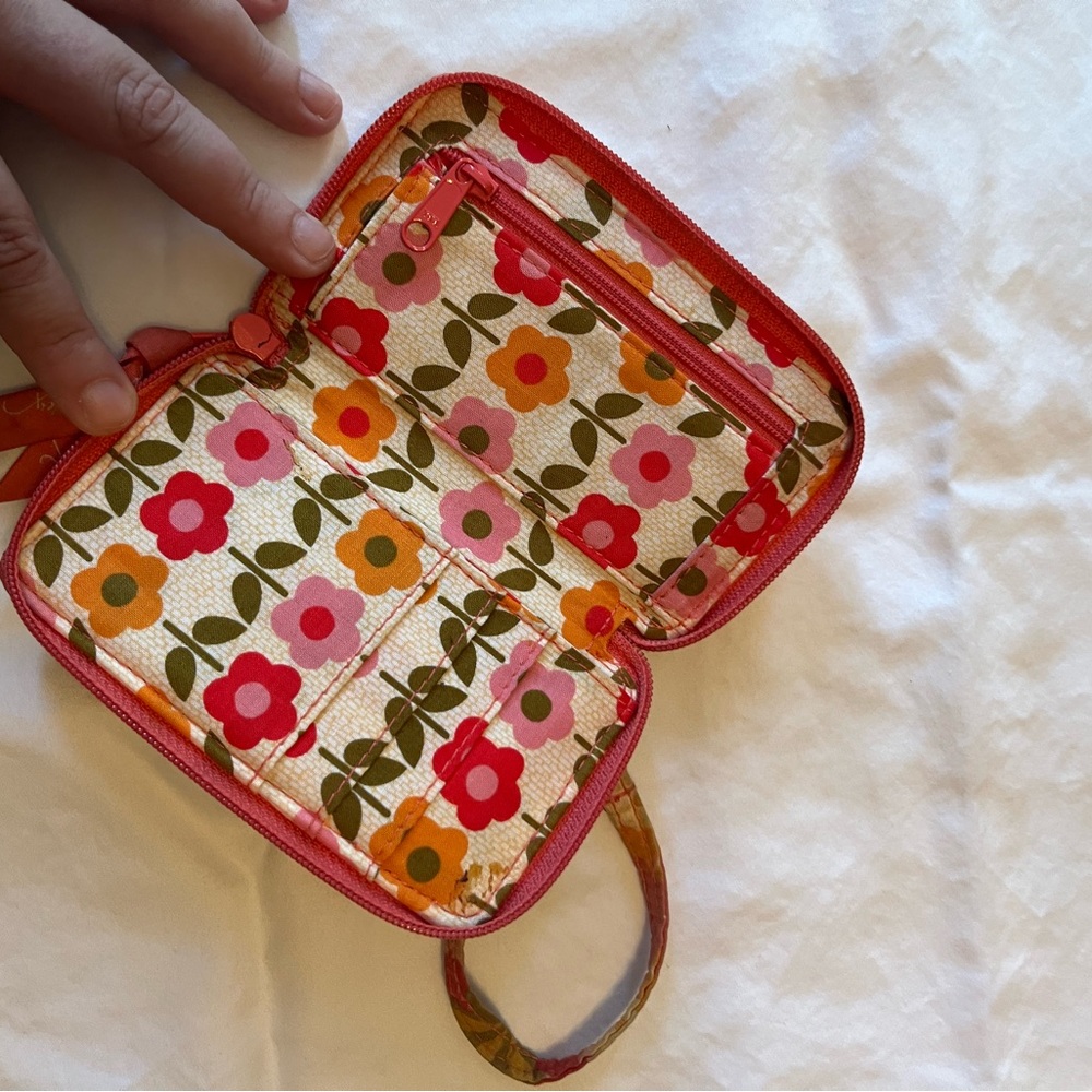 Vera Bradley Wristlet in Folkloric (Spring 2011)